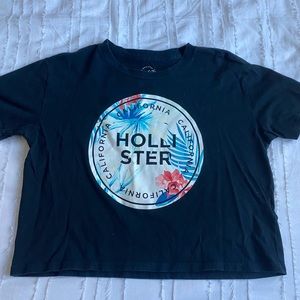 Hollister Tropical Slightly Cropped Tee